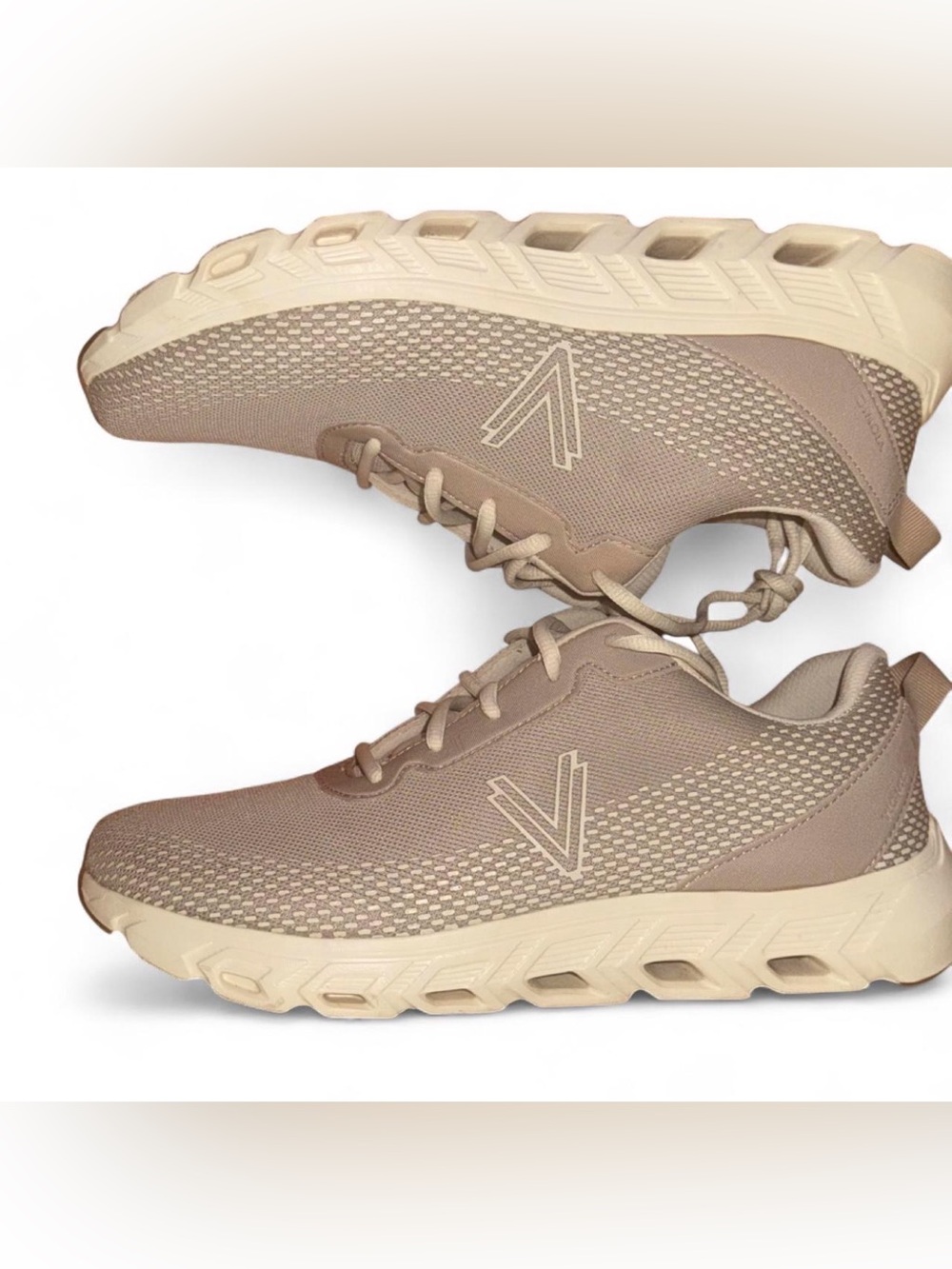 Vionic Women’s Priscilla Sneakers - Size 11